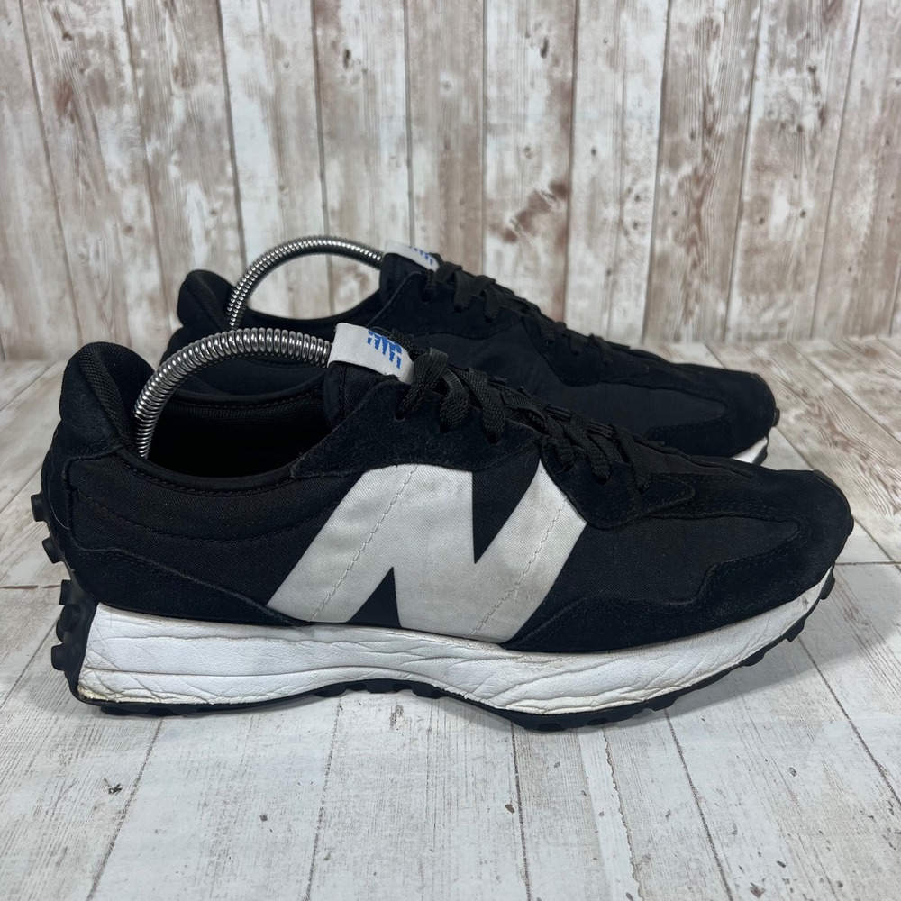 New Balance 327 Black White Suede Nylon Sneakers MS327CPG Mens 9.5 Womens 11